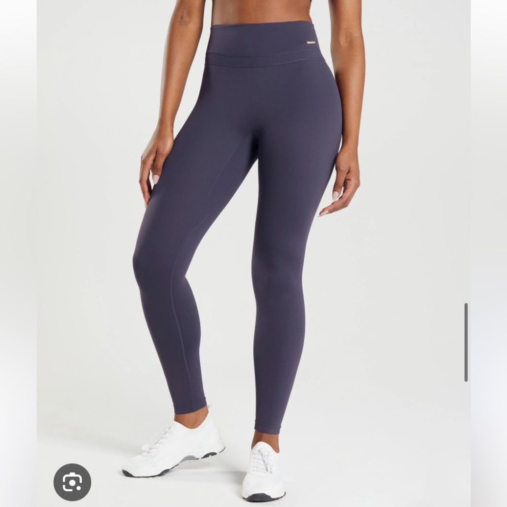 Whitney Simmons Gymshark purple Leggings